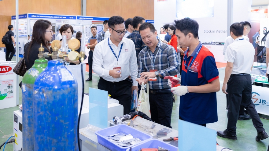 Hanoi hosts international precision engineering and manufacturing expo